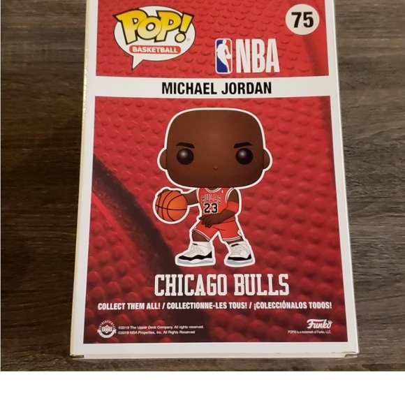 NEW! Large 10" Michael Jordan Funko Pop Chicago Bulls Size: 10”#23 Box#75 lrg - Picture 8 of 9